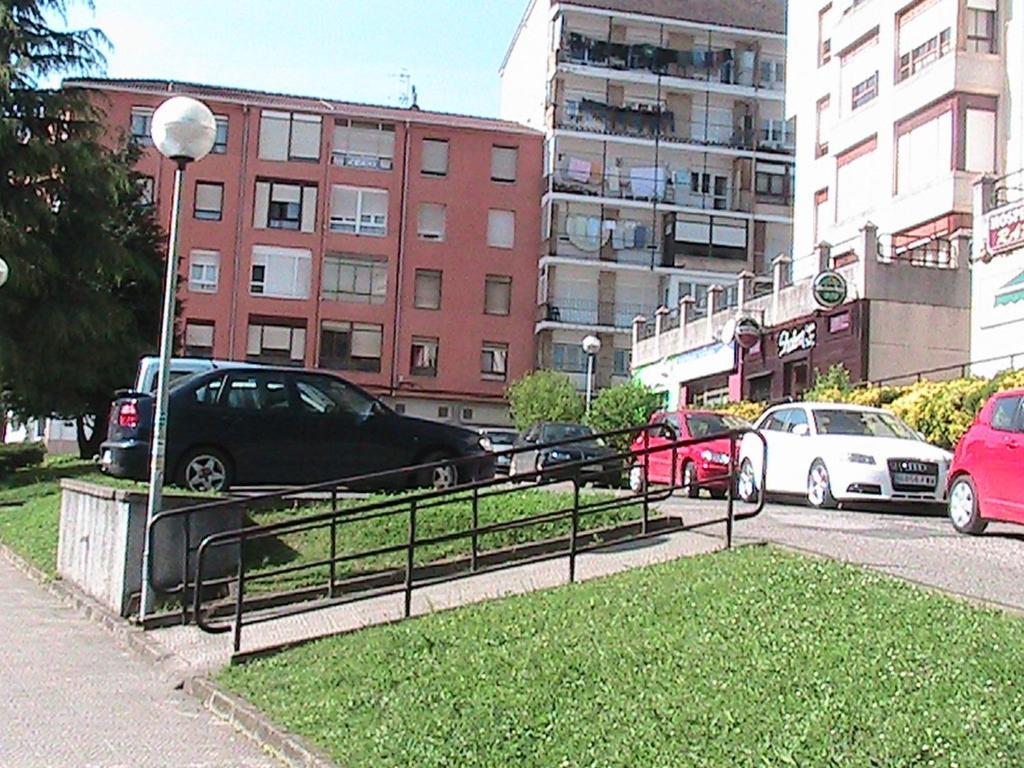 Pension Rada Соларес Екстериор снимка